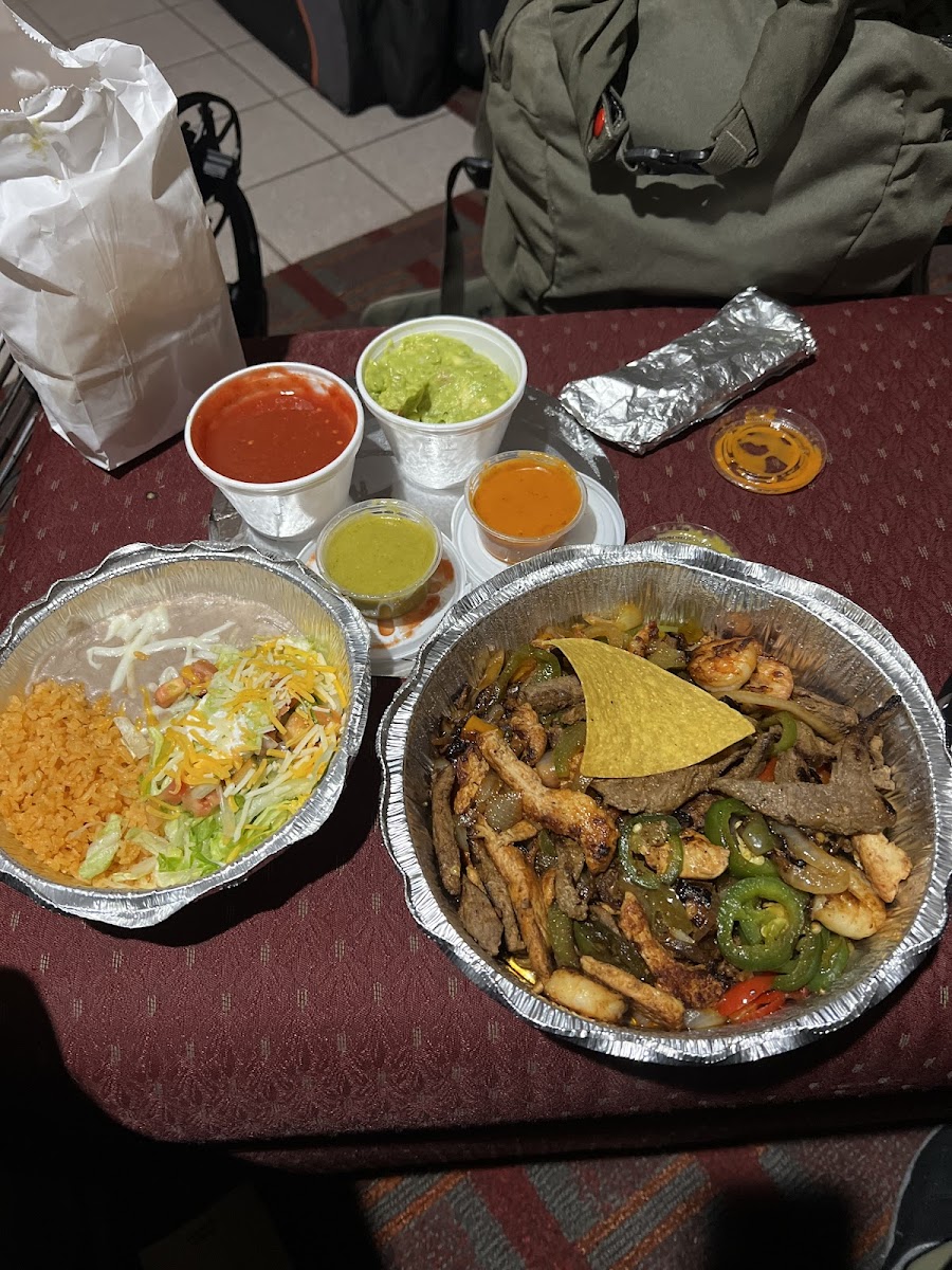 Mi Parilla Mexican Restaurant Photo 7