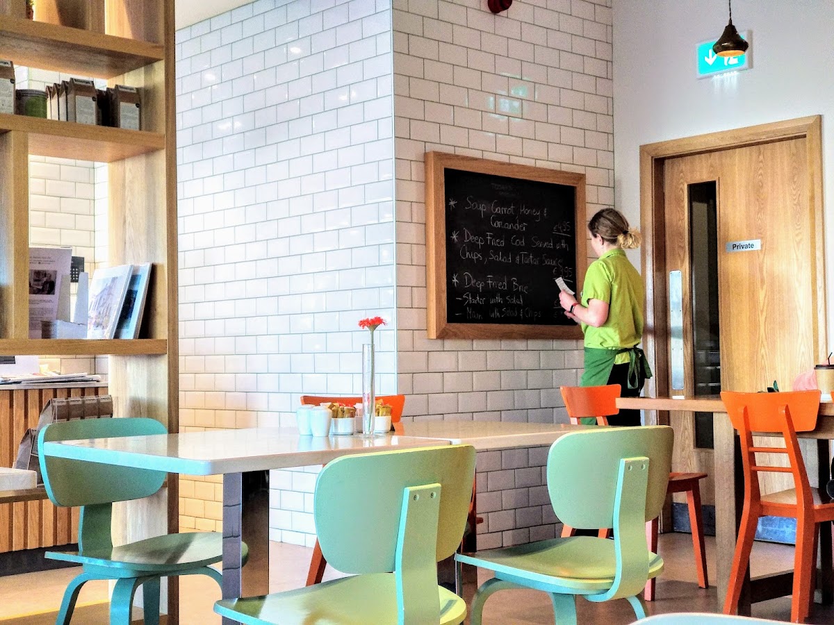 Elm Café