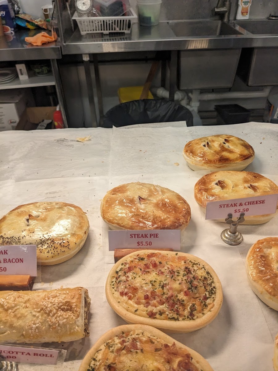 Greenfields Pitstop Deli & Bakery Photo 5