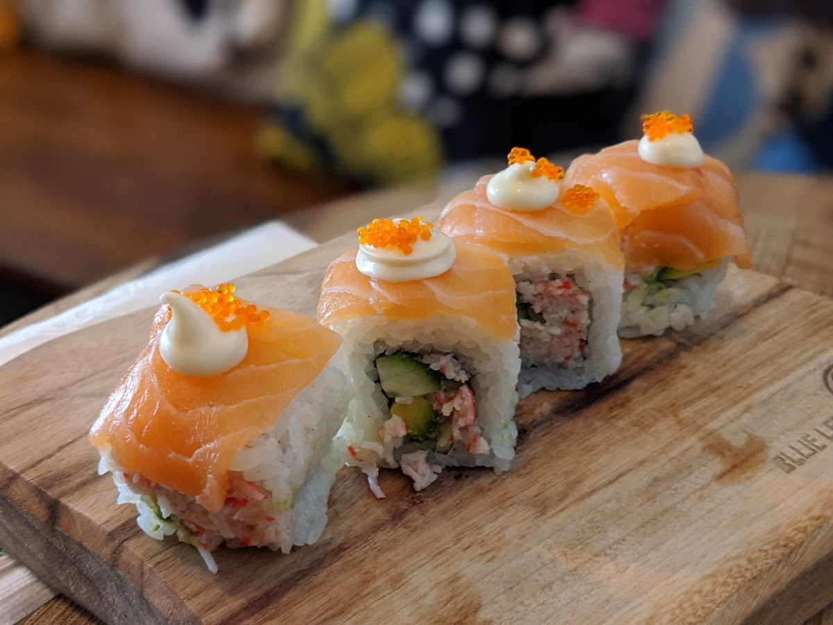 Blue Lemon Sushi Photo 7