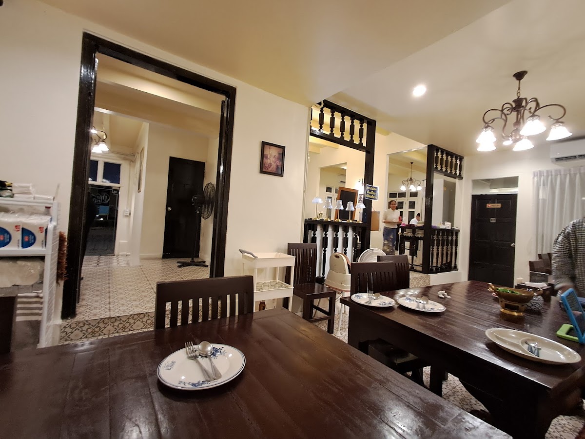 Thai Mueang Restaurant Phuket Photo 3