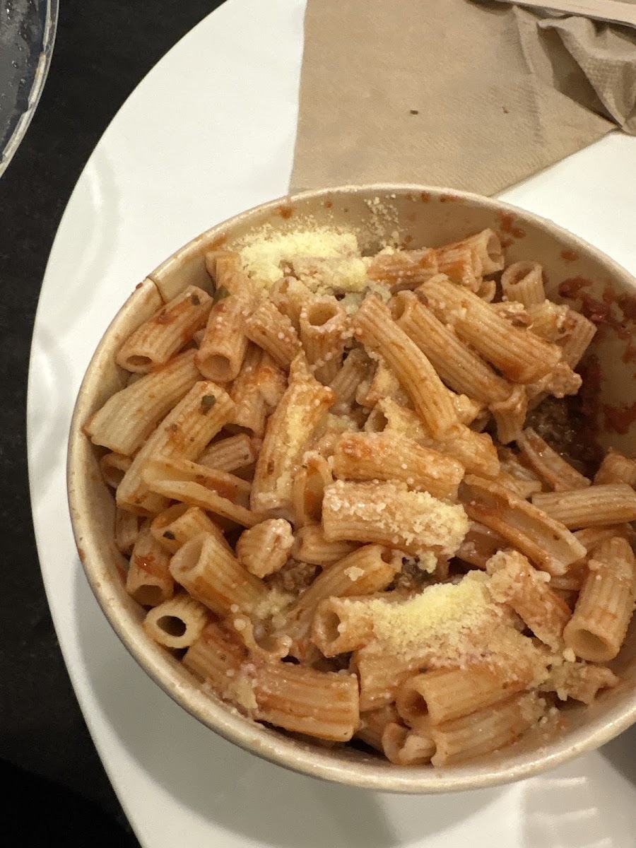Gusto Pasta Bar Photo 4