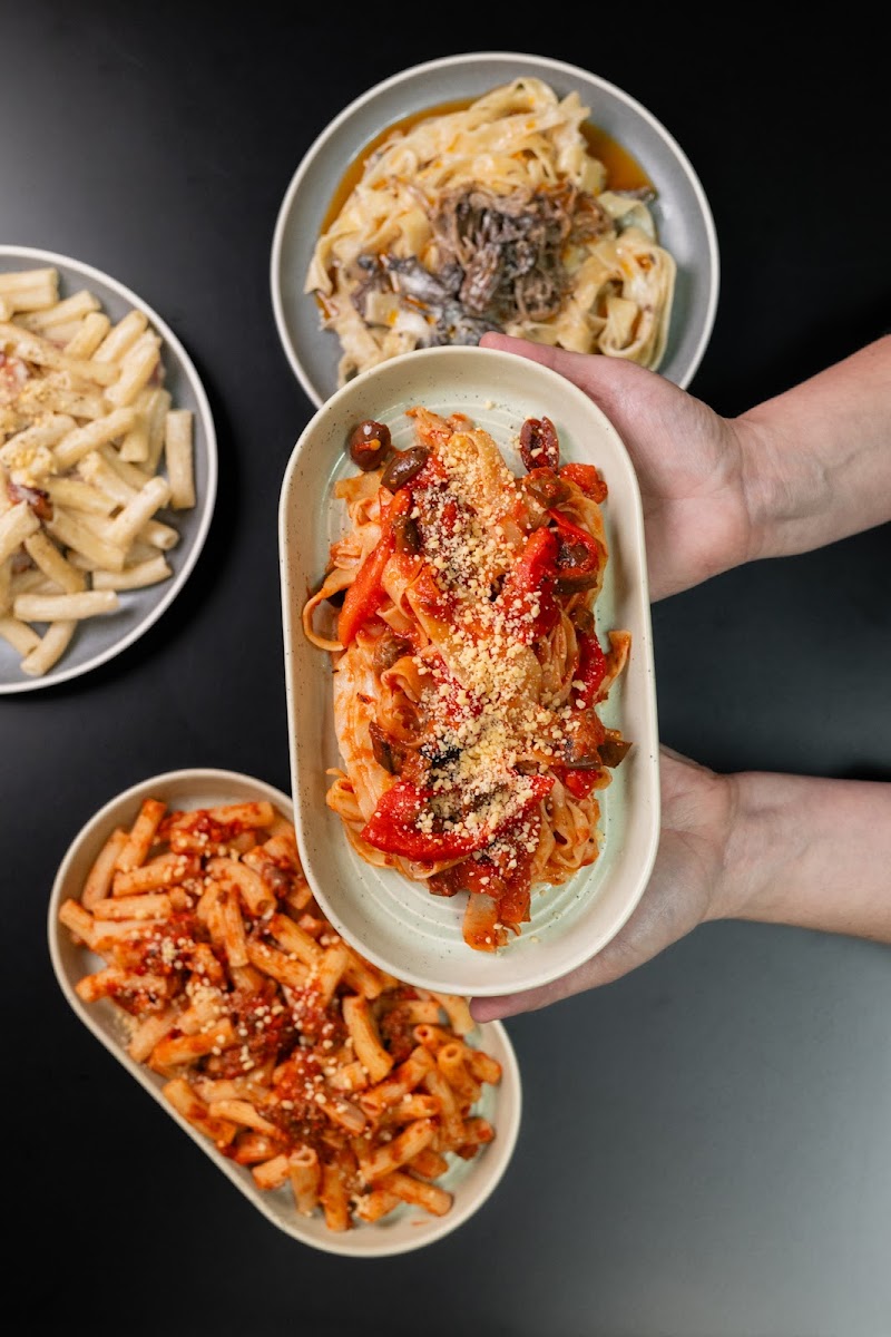 Gusto Pasta Bar Photo 7