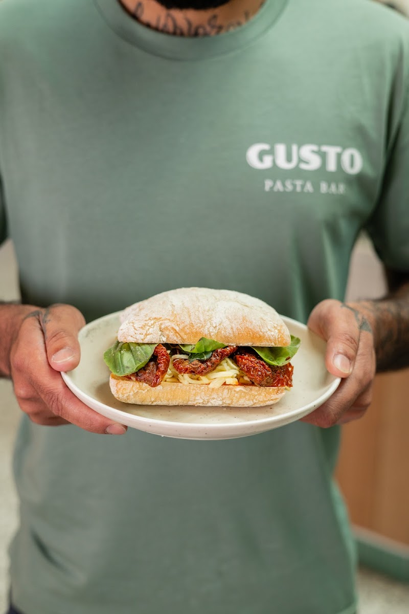 Gusto Pasta Bar Photo 9