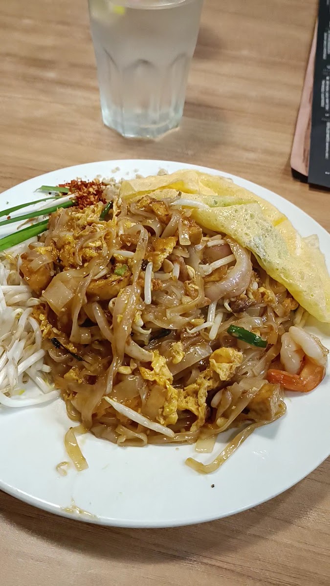 Absolute Thai @ MyTown Shopping Centre Photo 2
