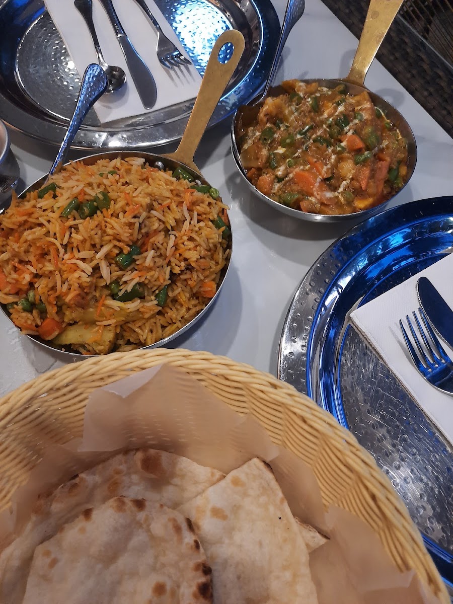 Royal Indian Curry House Boracay Photo 8