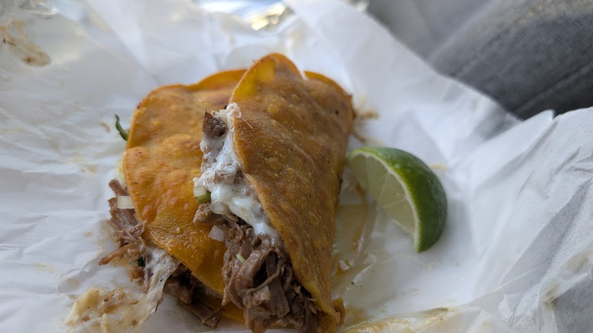 The Happy Taco Food Truck Photo 3