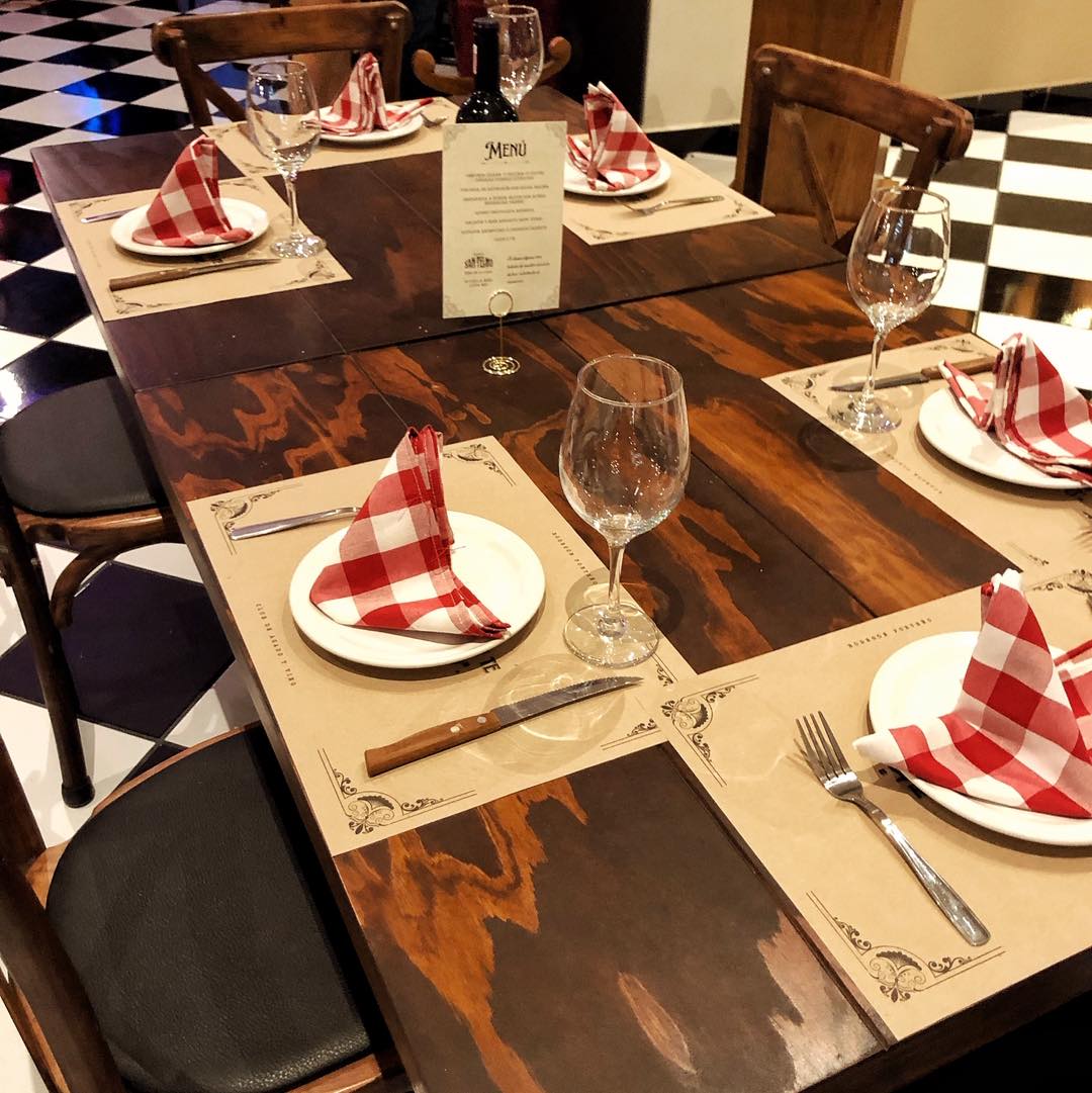 Bodegón Porteño Restaurante Argentino Uruapan