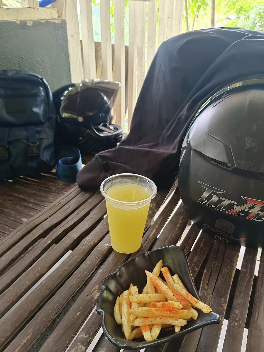 Paraizzo Garden Cafe Photo 7