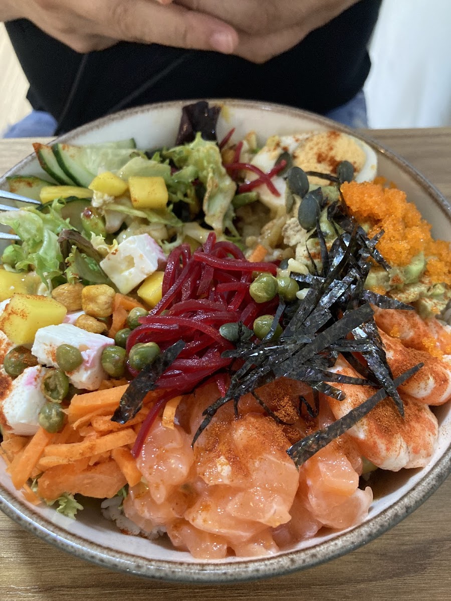 Ohana Poke Bar Photo 9