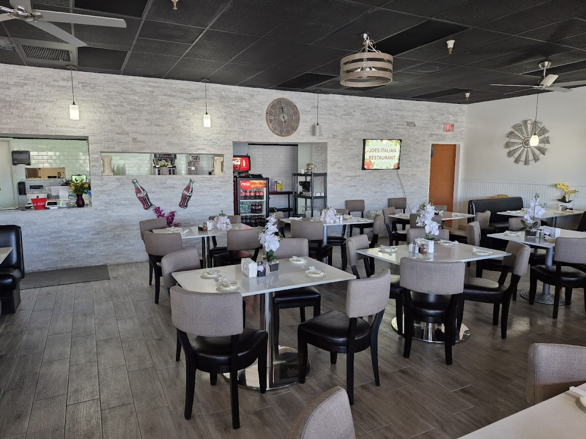 Joes Italian Restaurant Photo 6