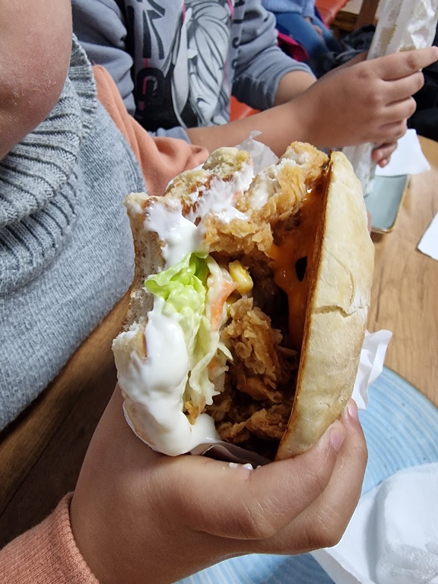 Taibah Fast Food شاورما طيبة Photo 10