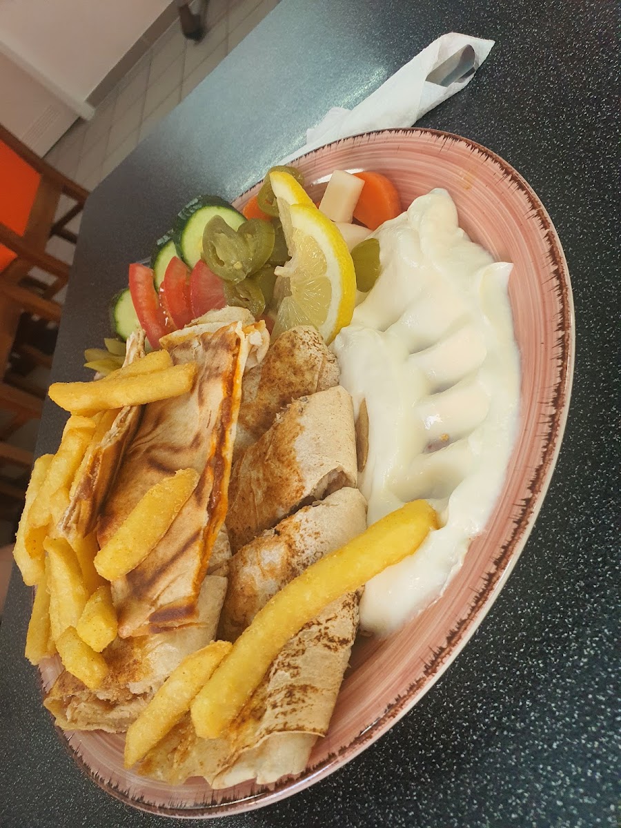 Taibah Fast Food شاورما طيبة Photo 6