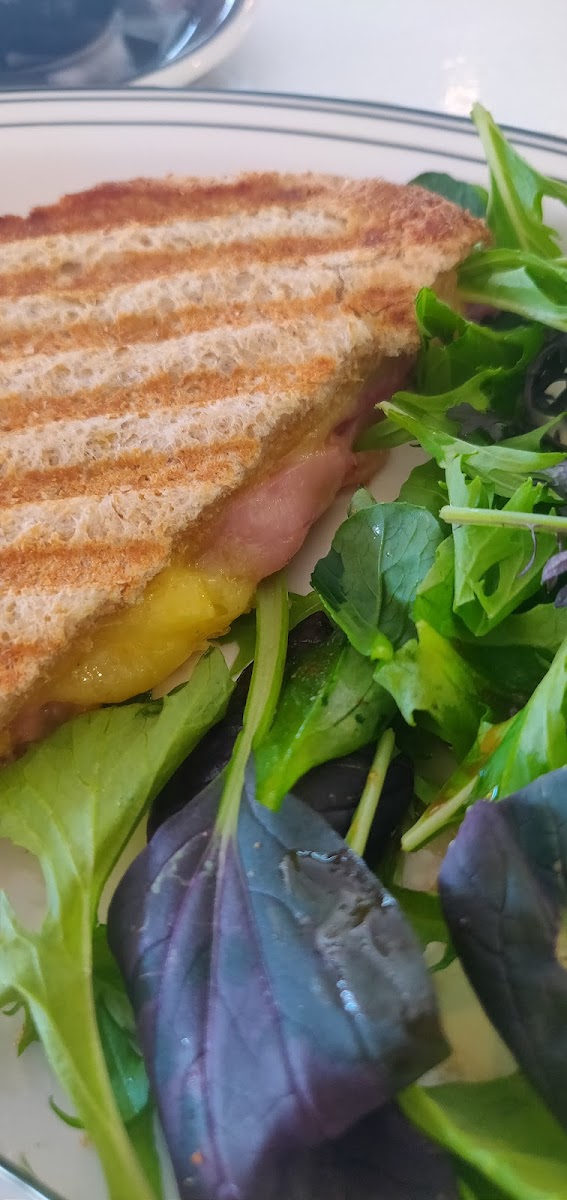 Ocean Breeze Eatery Photo 9