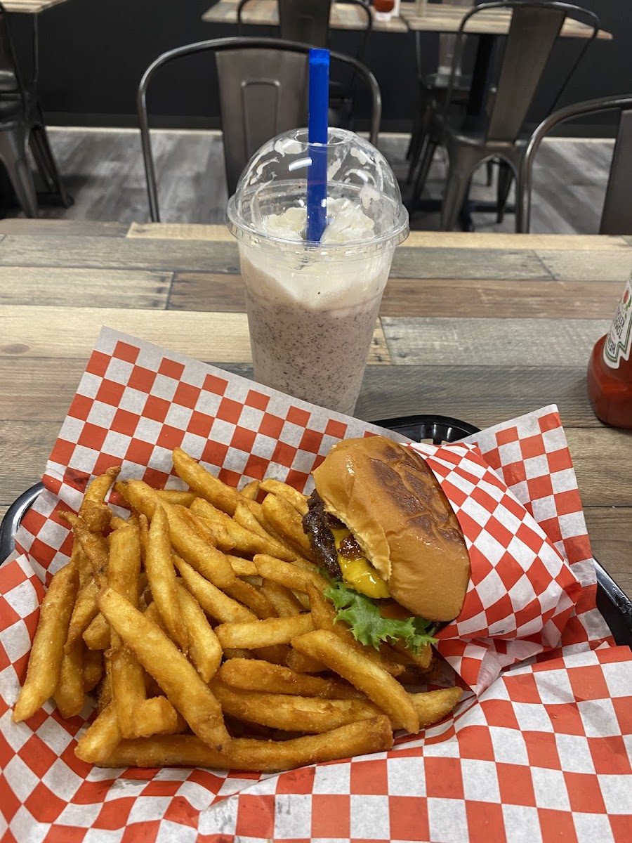 SMASHWAY BURGERS Photo 4