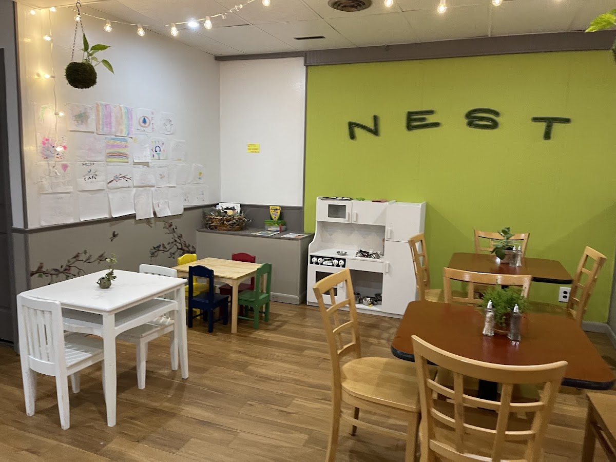 NEST Cafe