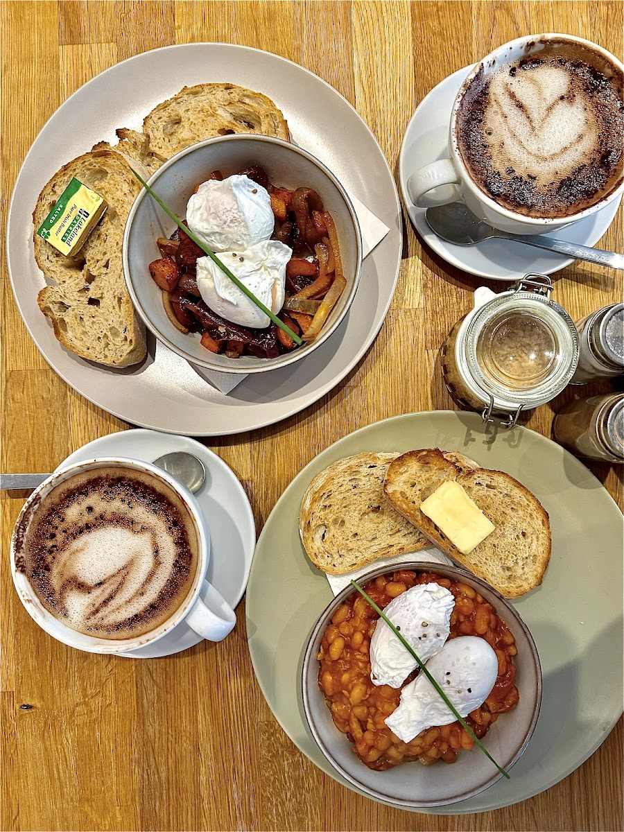 Reyes Coffee & Brunch Photo 2