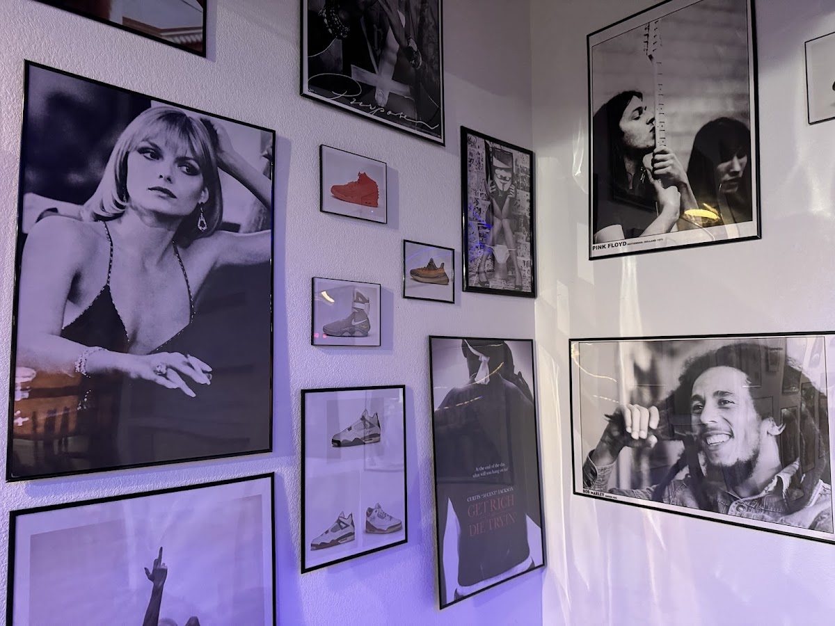 Sneaks Coffee Lounge Photo 10