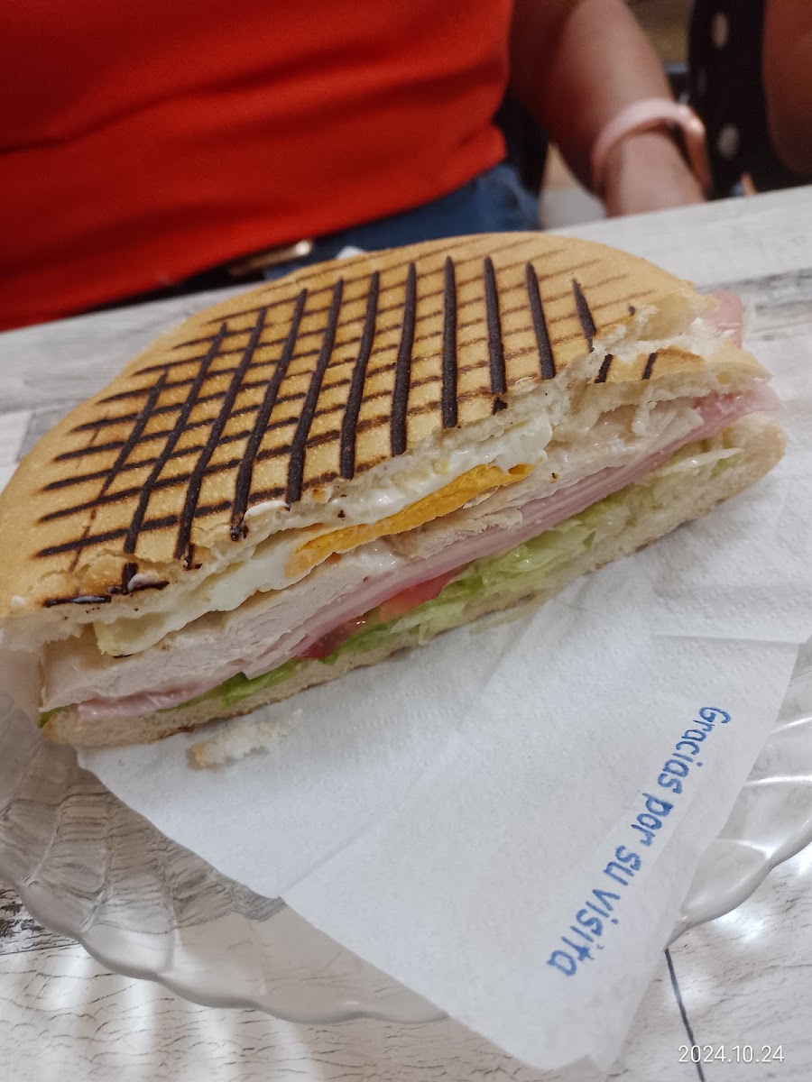 Burger Gerani Photo 5