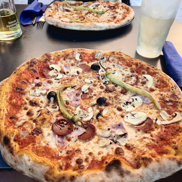 Pizza Capricciosa