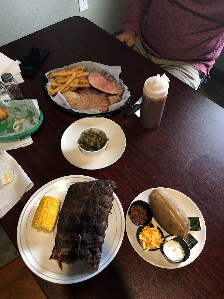 TNT Smokehouse Photo 6