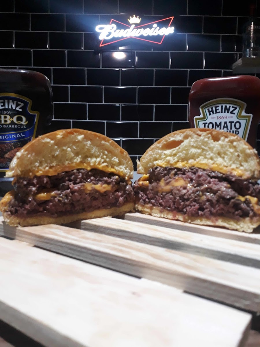 Asteroid Burger Photo 8