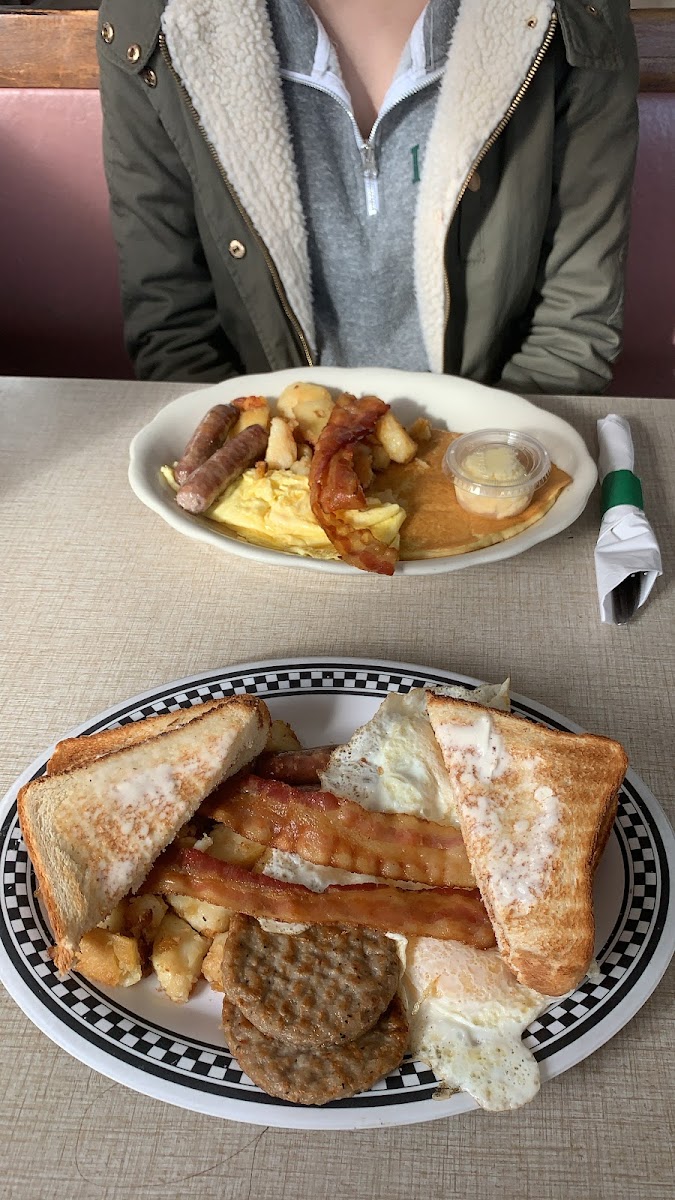 Club Diner Photo 9