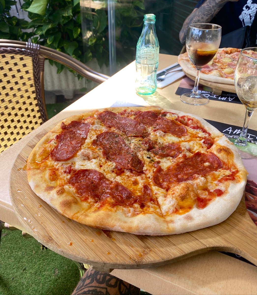 Amici Italian Restaurant | Pizzería Photo 8