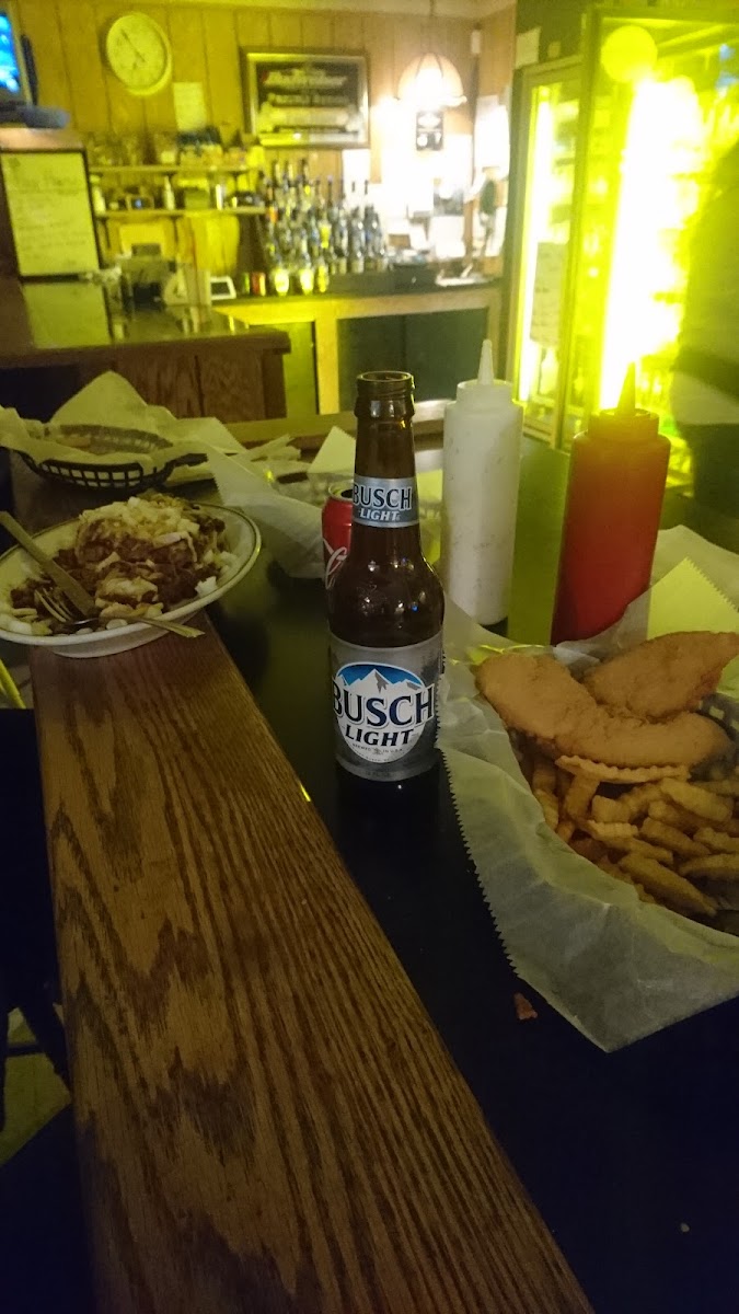 Pour House Bar and Grill Photo 7
