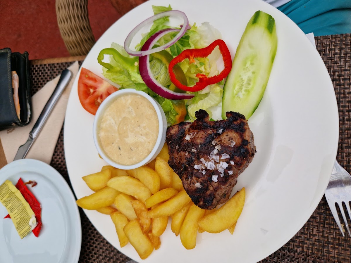 Restaurant B.I.A.Steak House Pizzeria 'Oasis' Photo 9
