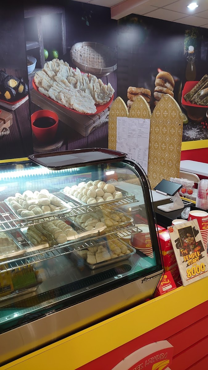 Pempek Liwura