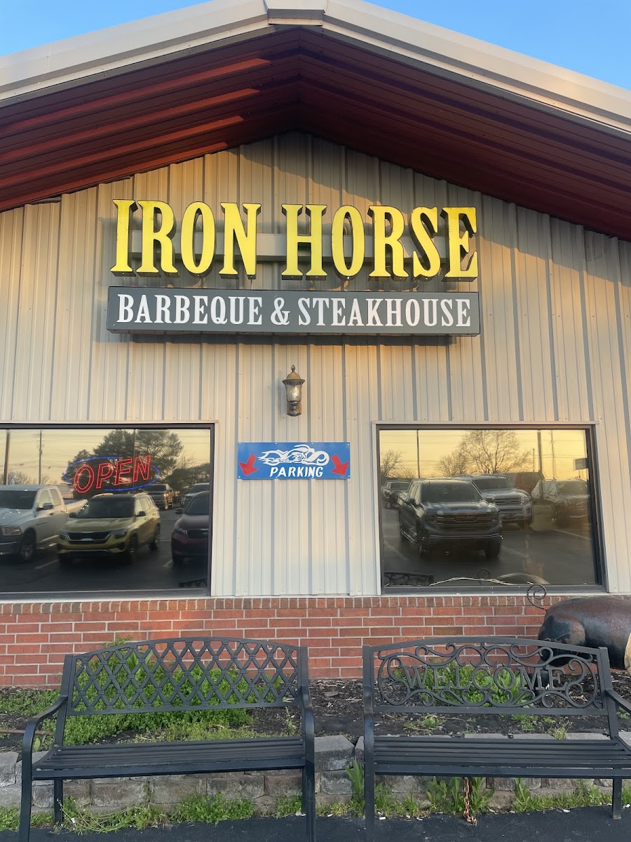Ironhorse Barbeque And Steakhouse