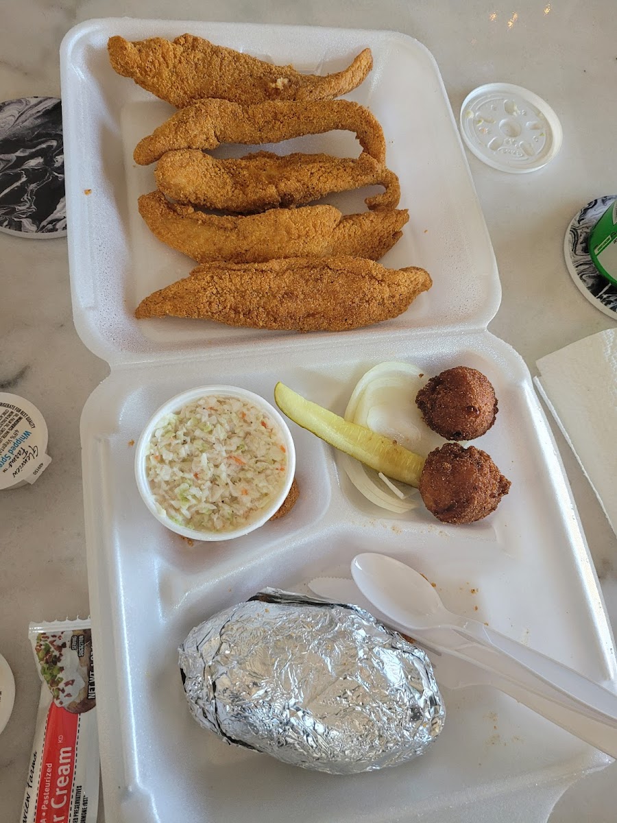 Ironhorse Barbeque And Steakhouse Photo 5