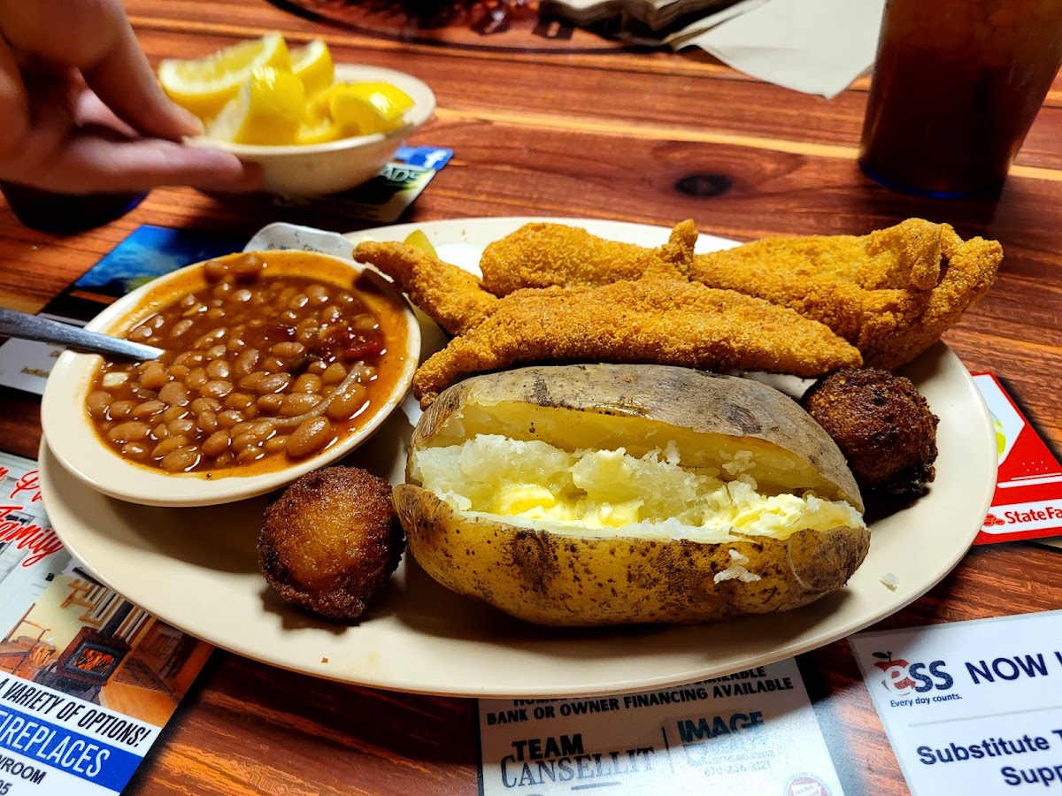 Ironhorse Barbeque And Steakhouse Photo 7