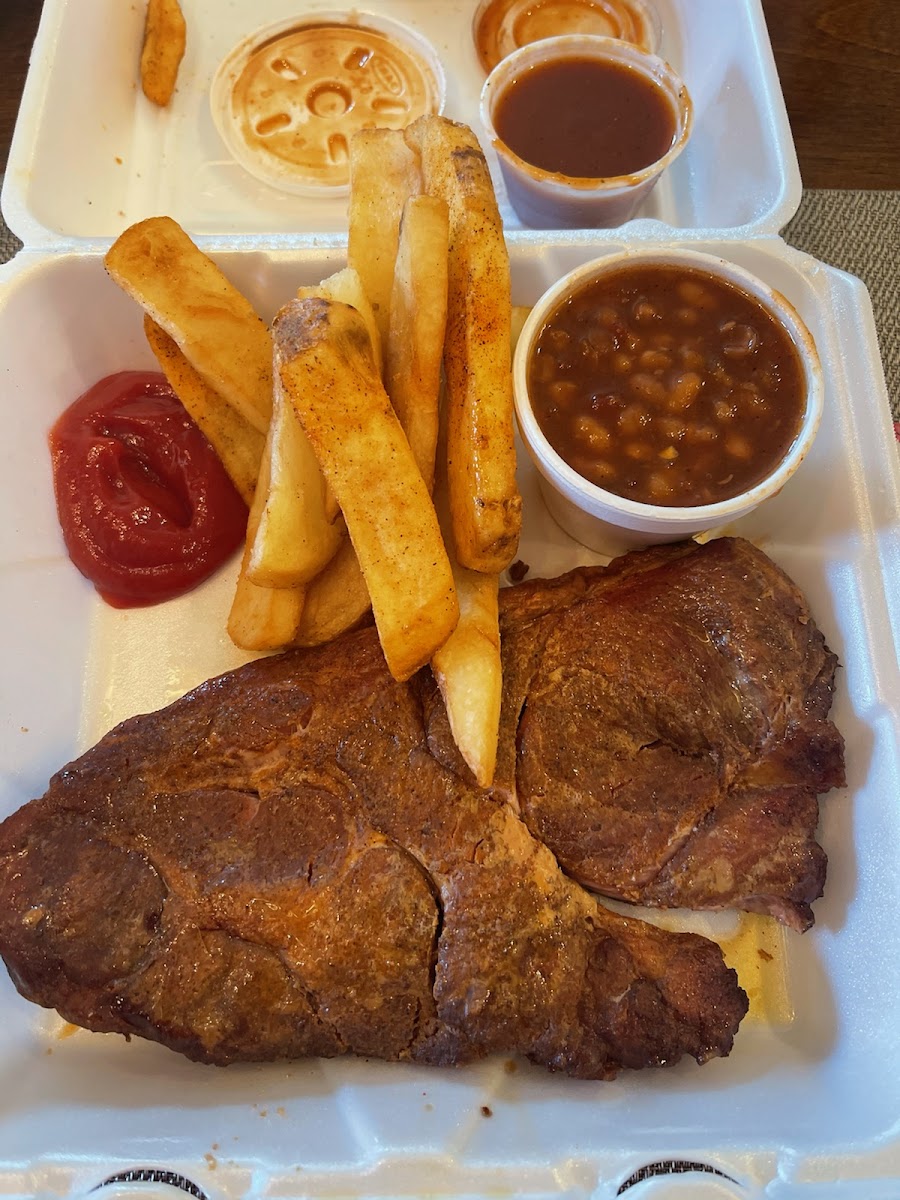 Ironhorse Barbeque And Steakhouse Photo 8
