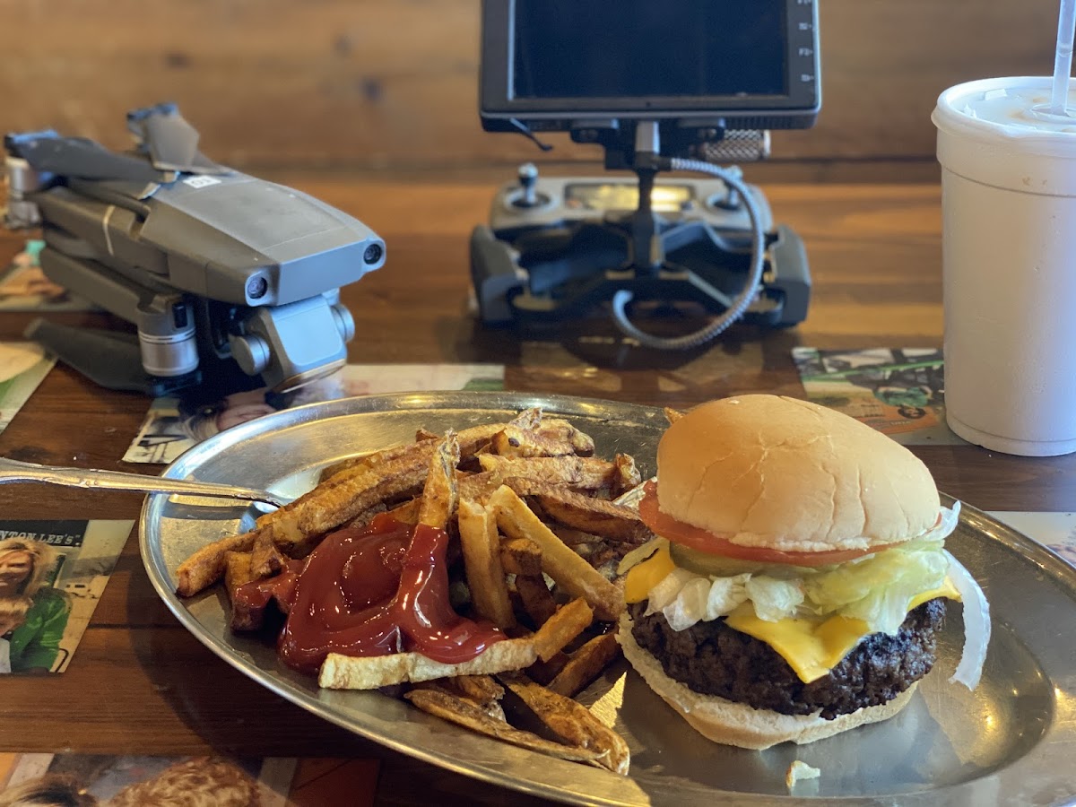 Benton Lee's Steak House Photo 2