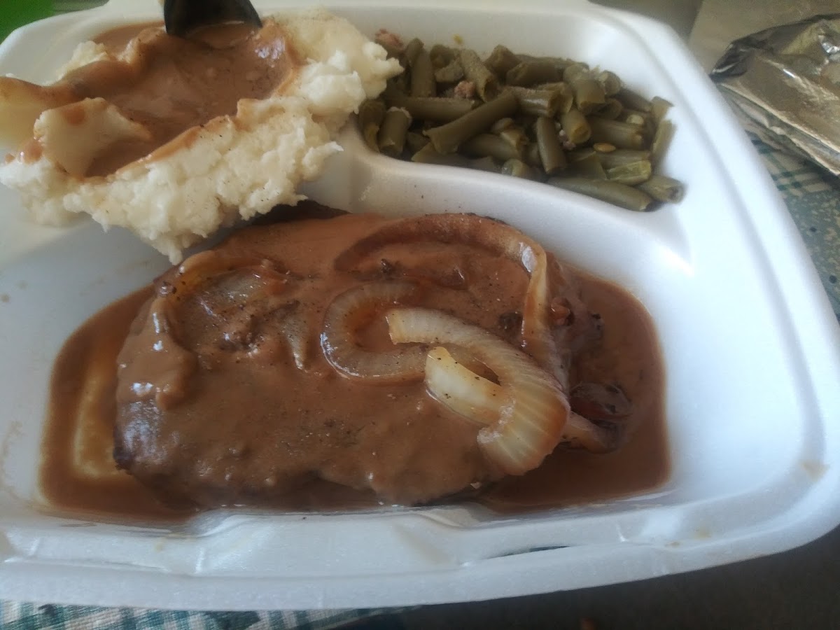 Altman's Grocery Barn & Grill Photo 5