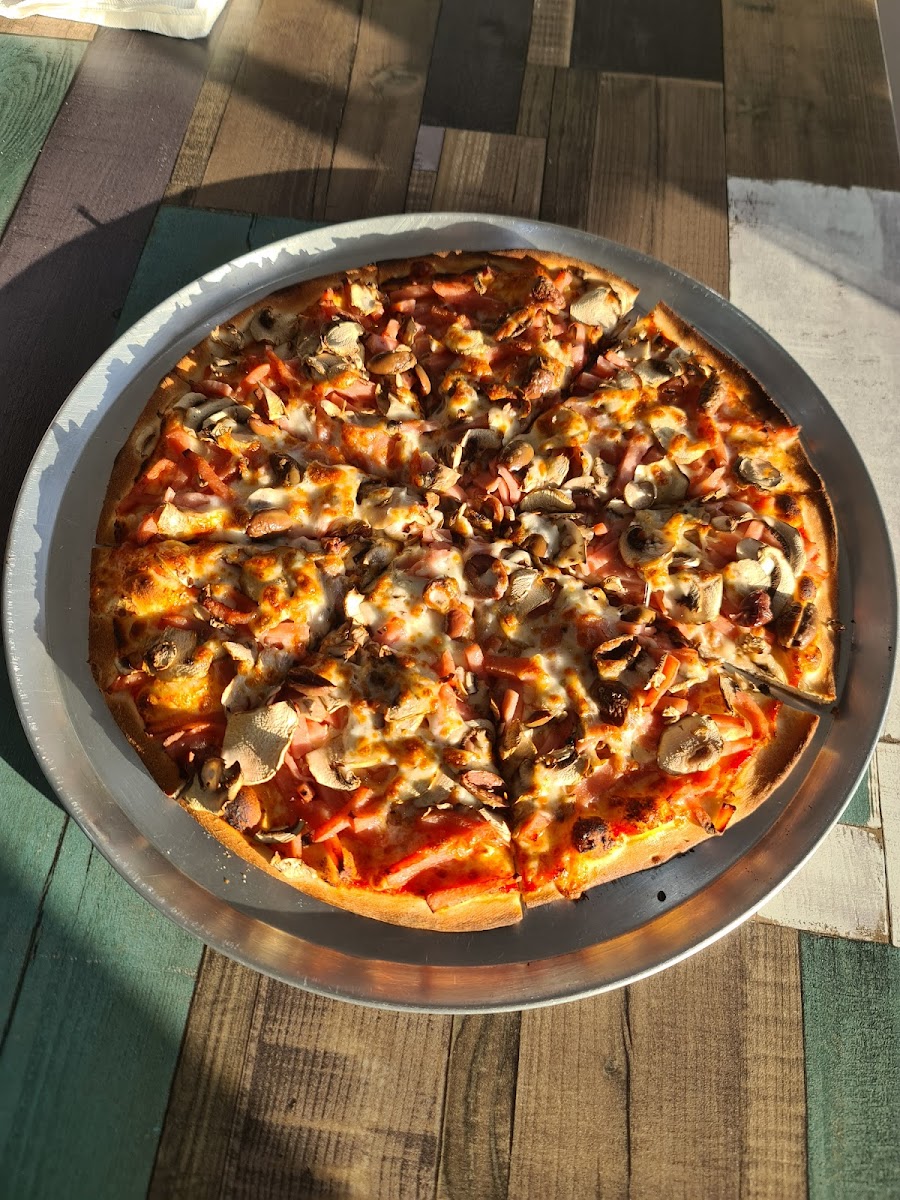 Pizza on the Horsley Photo 10