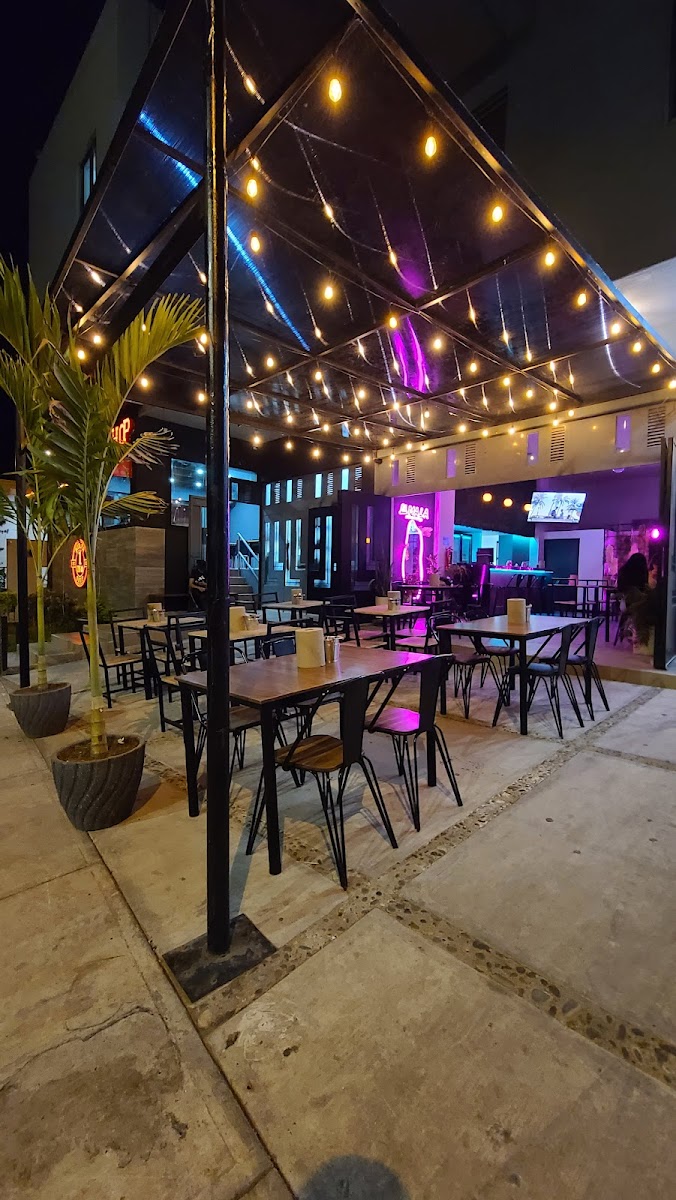 La Mala 'Restaurante Bar'