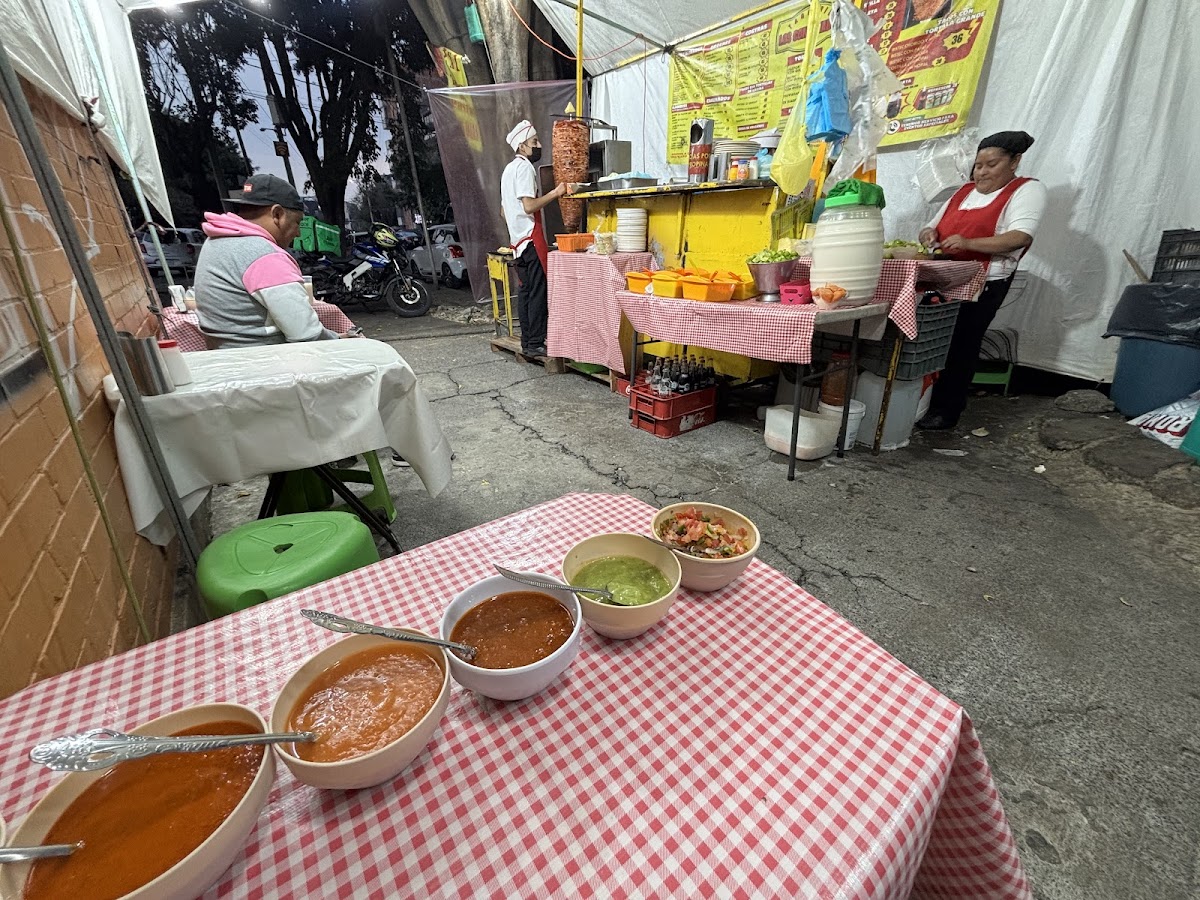 Taquería los Combinados Photo 4