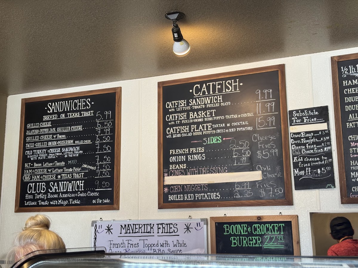 MAVERICK GRILL Photo Menu 3