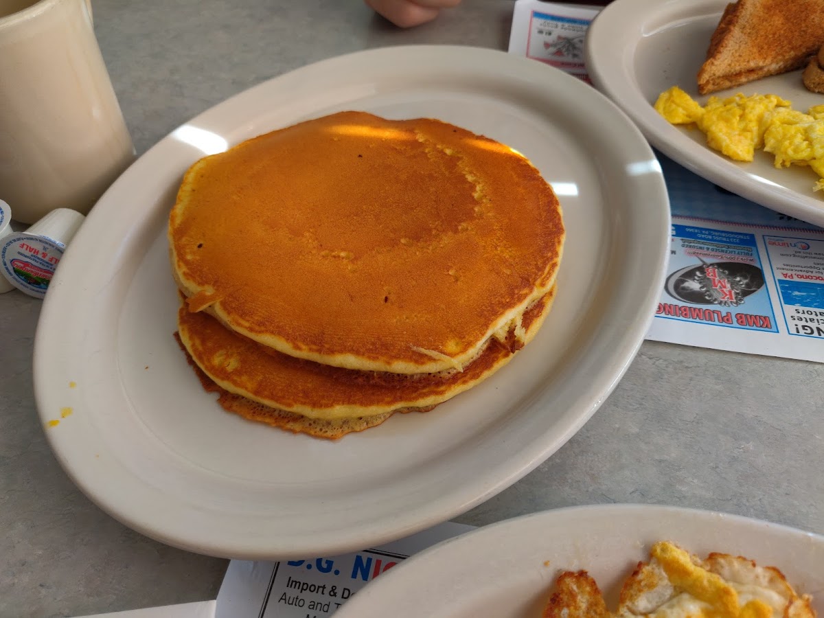 Pioneer Diner Photo 7