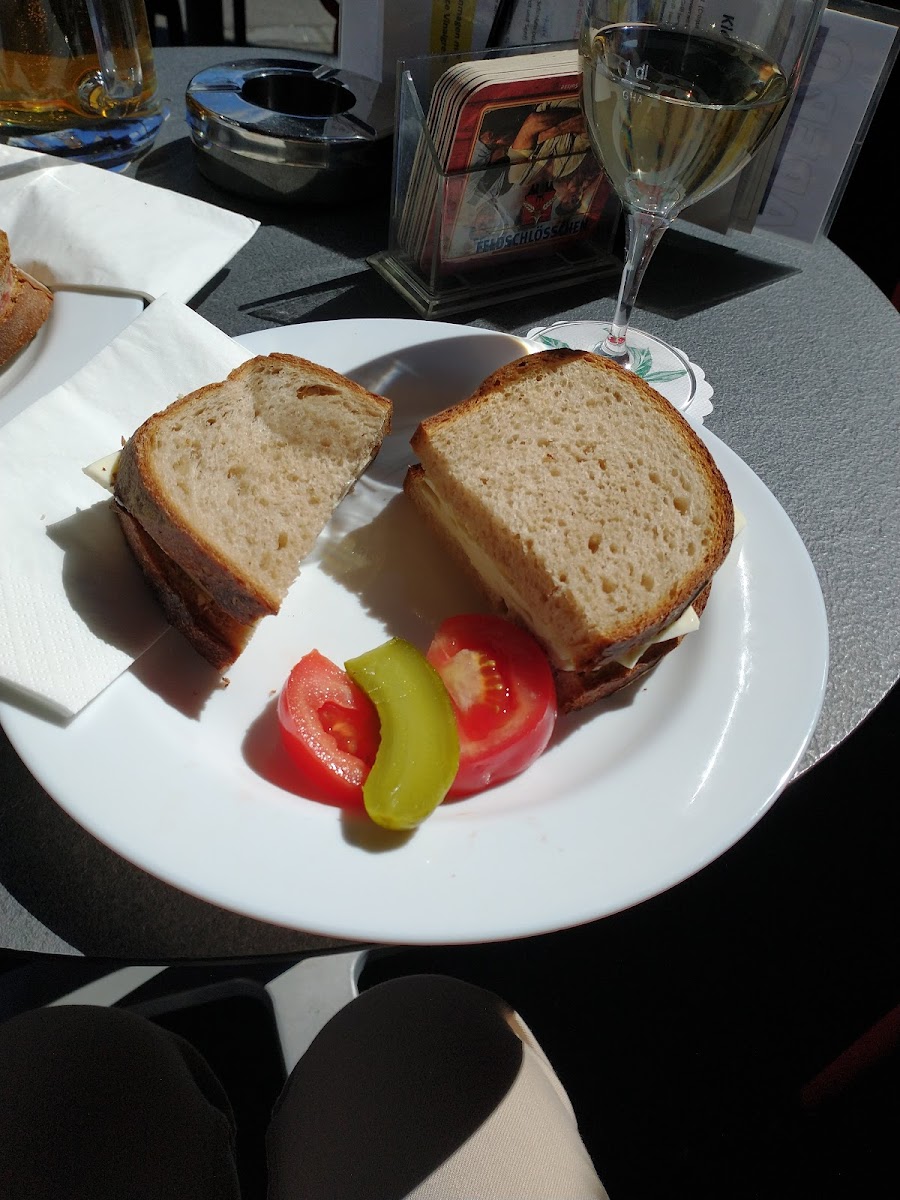 Zum schiefen Eck Photo 10