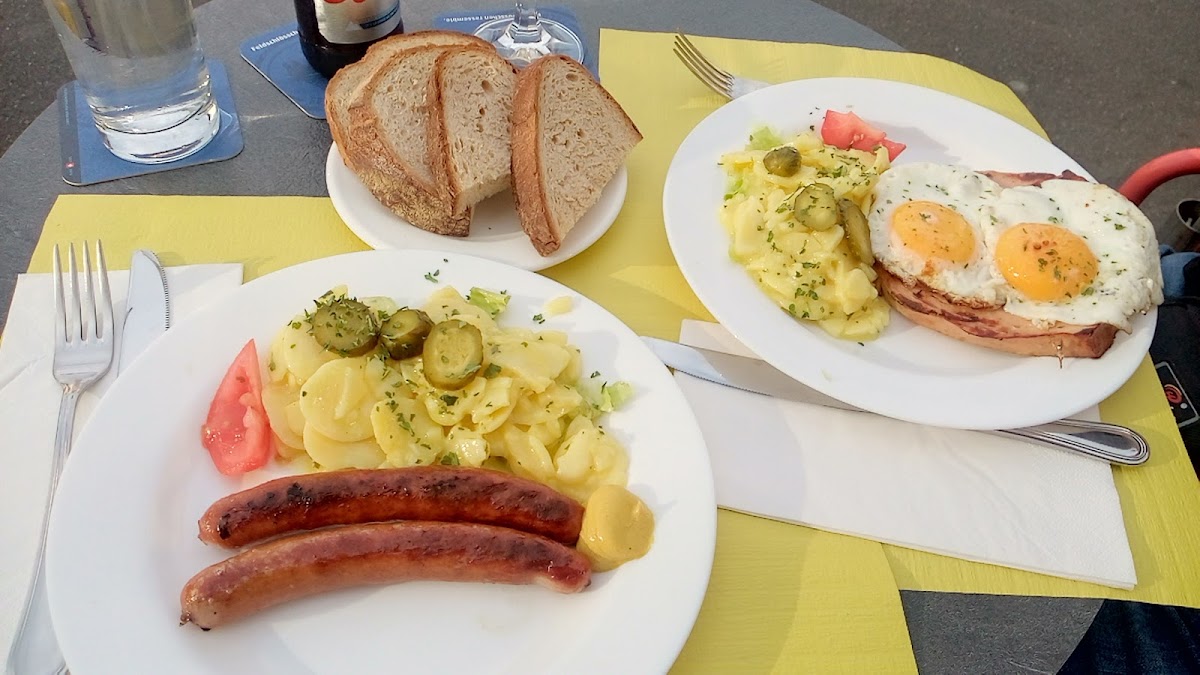Zum schiefen Eck Photo 8