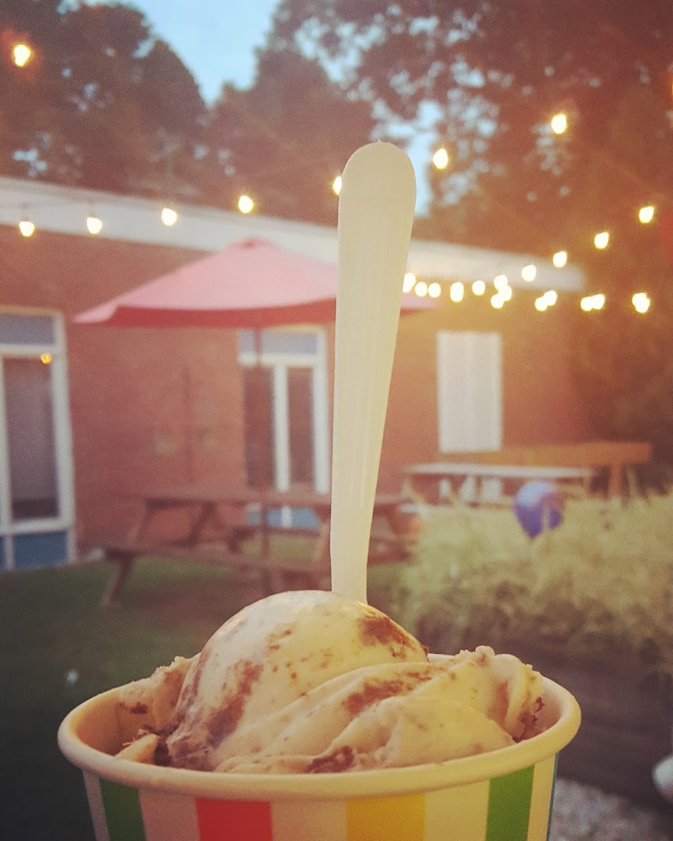 The Scoop Ice Cream Cafe Photo 10