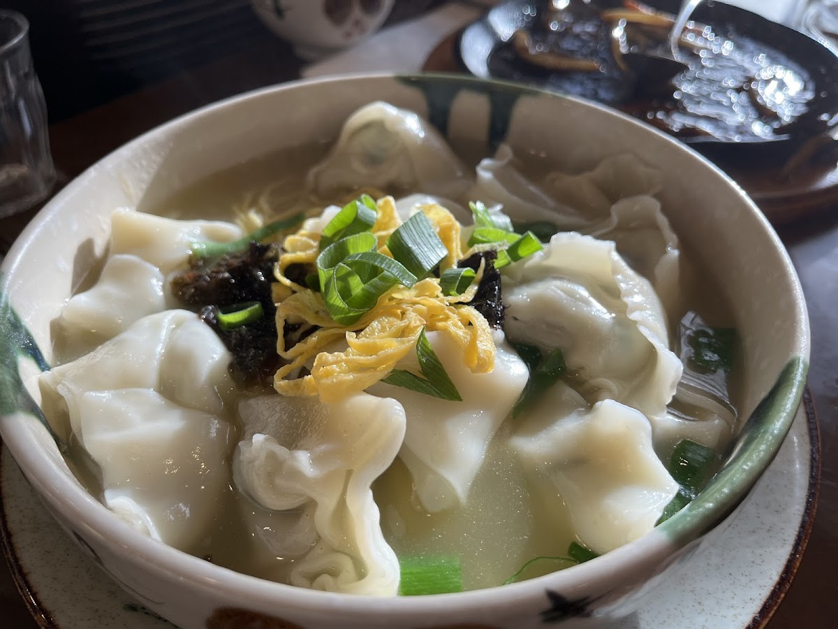 Yat Bun Tong Dumpling House Photo 8