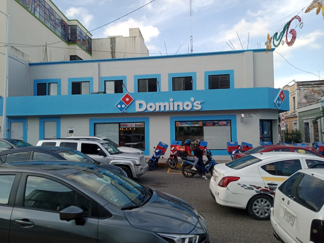 DOMINOS PLAZA DE ARMAS