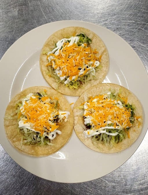 Candy's Chapina Restaurant Photo 4