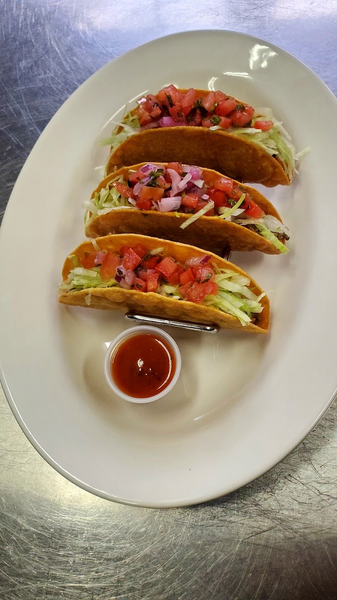 Candy's Chapina Restaurant Photo 6