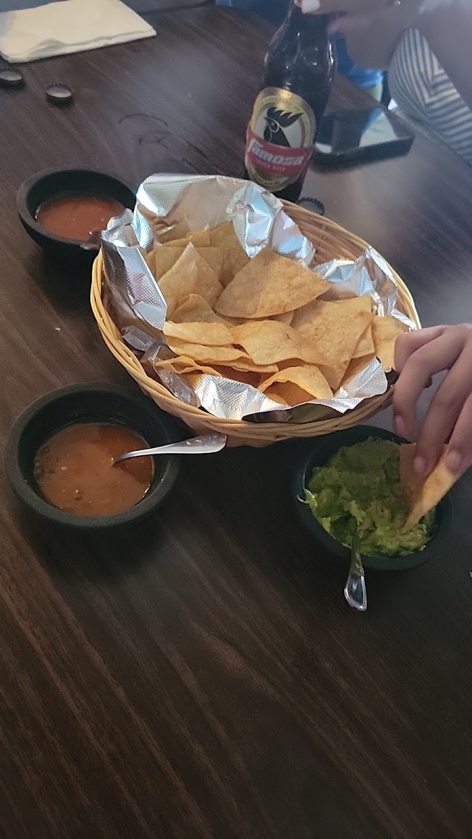 Candy's Chapina Restaurant Photo 9
